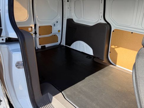 Used 2021 Ford Transit Connect XL image 24