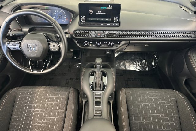 Used 2025 Honda HR-V Sport image 15