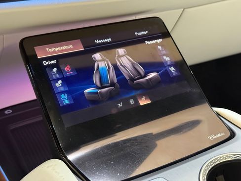 New 2026 Cadillac Vistiq Sport image 36