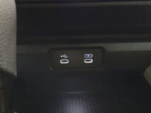 Used 2025 Honda Accord LX image 30