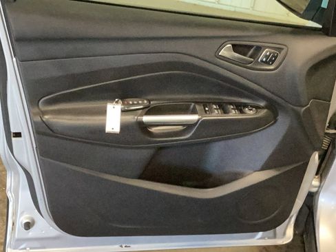 Used 2018 Ford Escape Titanium image 15