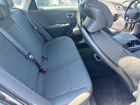 Used 2025 Kia K4 FWD image 9