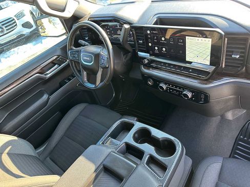 Used 2022 GMC Sierra 1500 Elevation image 11