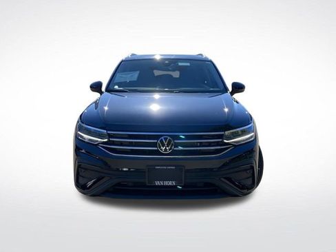 Used 2023 Volkswagen Tiguan SE image 10