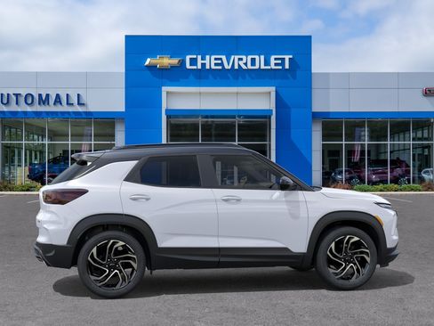 New 2026 Chevrolet TrailBlazer RS w/ Convenience Package AWD/4WD image 5