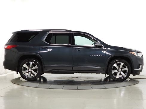 Used 2019 Chevrolet Traverse LT w/ LT Premium Package image 13