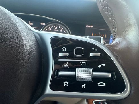 Used 2019 Mercedes-Benz E 300 4MATIC image 15