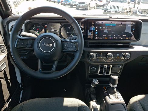Used 2024 Jeep Wrangler Unlimited w/ Convenience Group AWD/4WD image 11