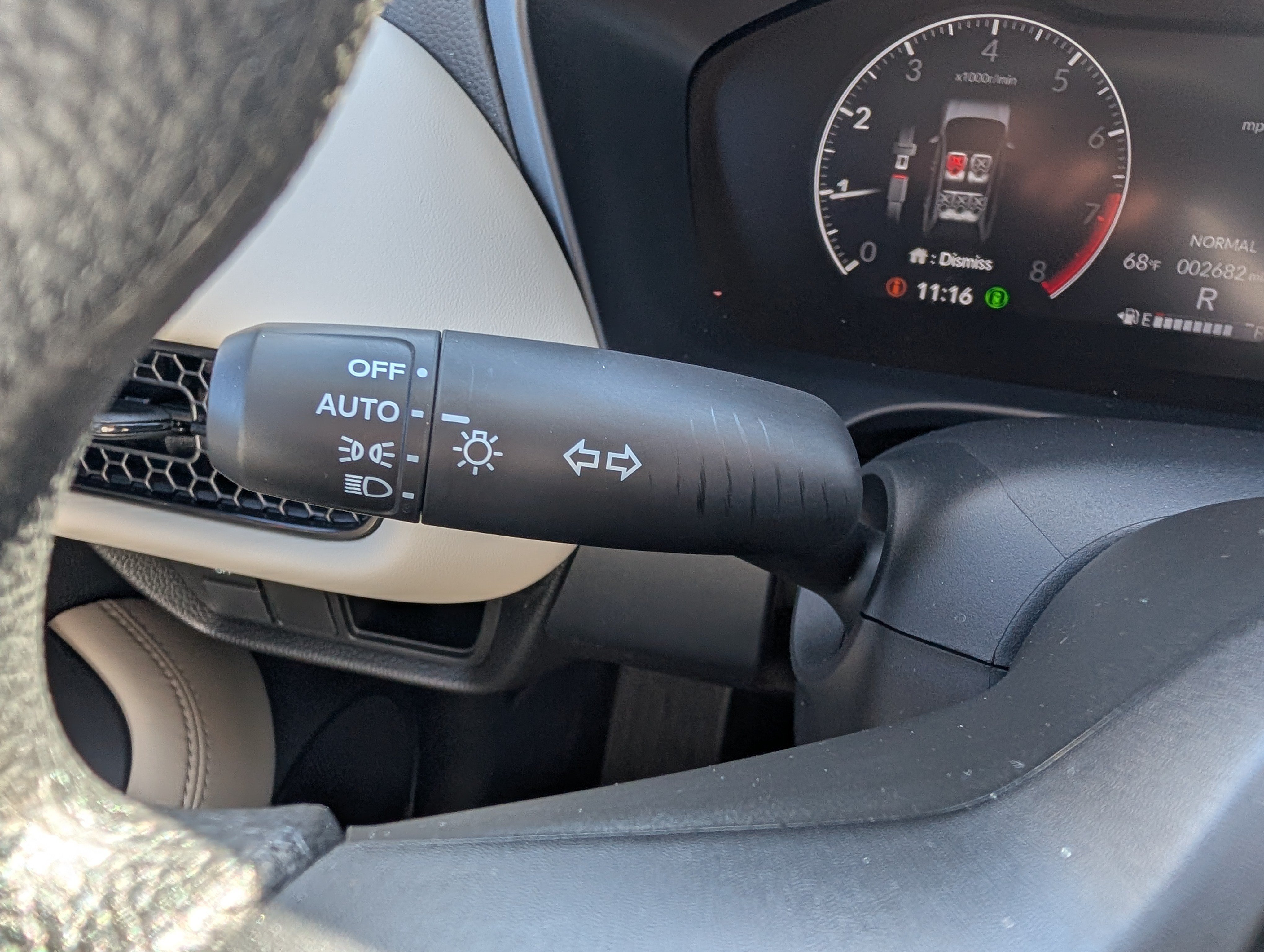 Used 2025 Honda HR-V LX image 25