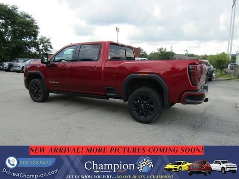 Used 2024 GMC Sierra 2500 AT4 w/ AT4 Premium Plus Package AWD/4WD image 8