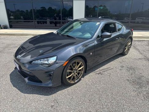 Used 2017 Toyota 86 RWD image 1