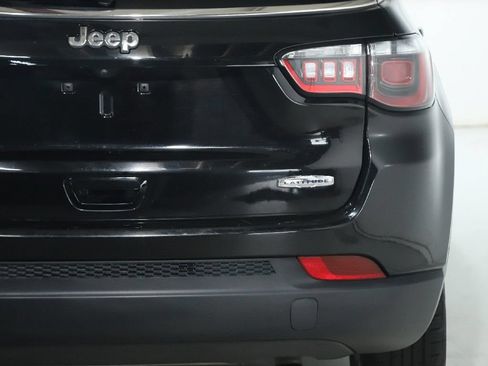 Used 2024 Jeep Compass Latitude AWD/4WD image 44