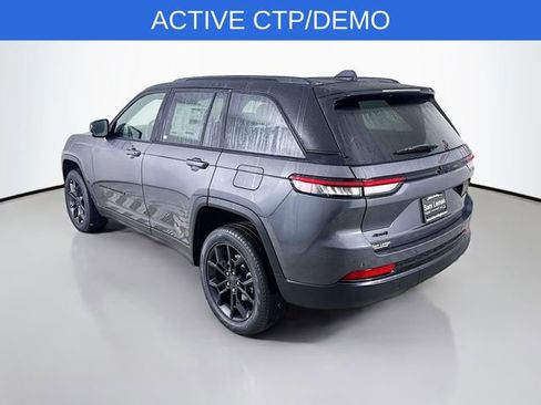 New 2025 Jeep Grand Cherokee Limited AWD/4WD image 5
