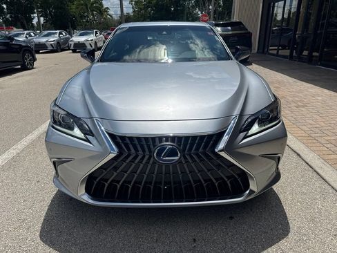 Used 2022 Lexus ES 300h w/ Premium Package FWD image 16