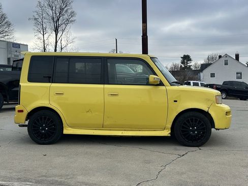 Used 2005 Scion xB image 5