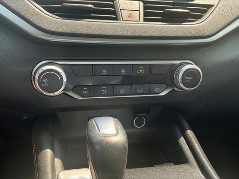 Used 2020 Nissan Altima 2.5 SR image 14