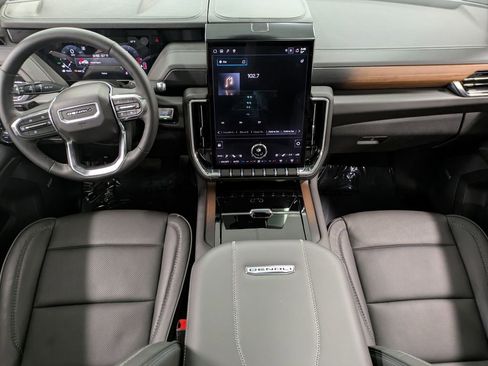 Used 2026 GMC Yukon Denali w/ Sun & Power Step Package AWD/4WD image 23