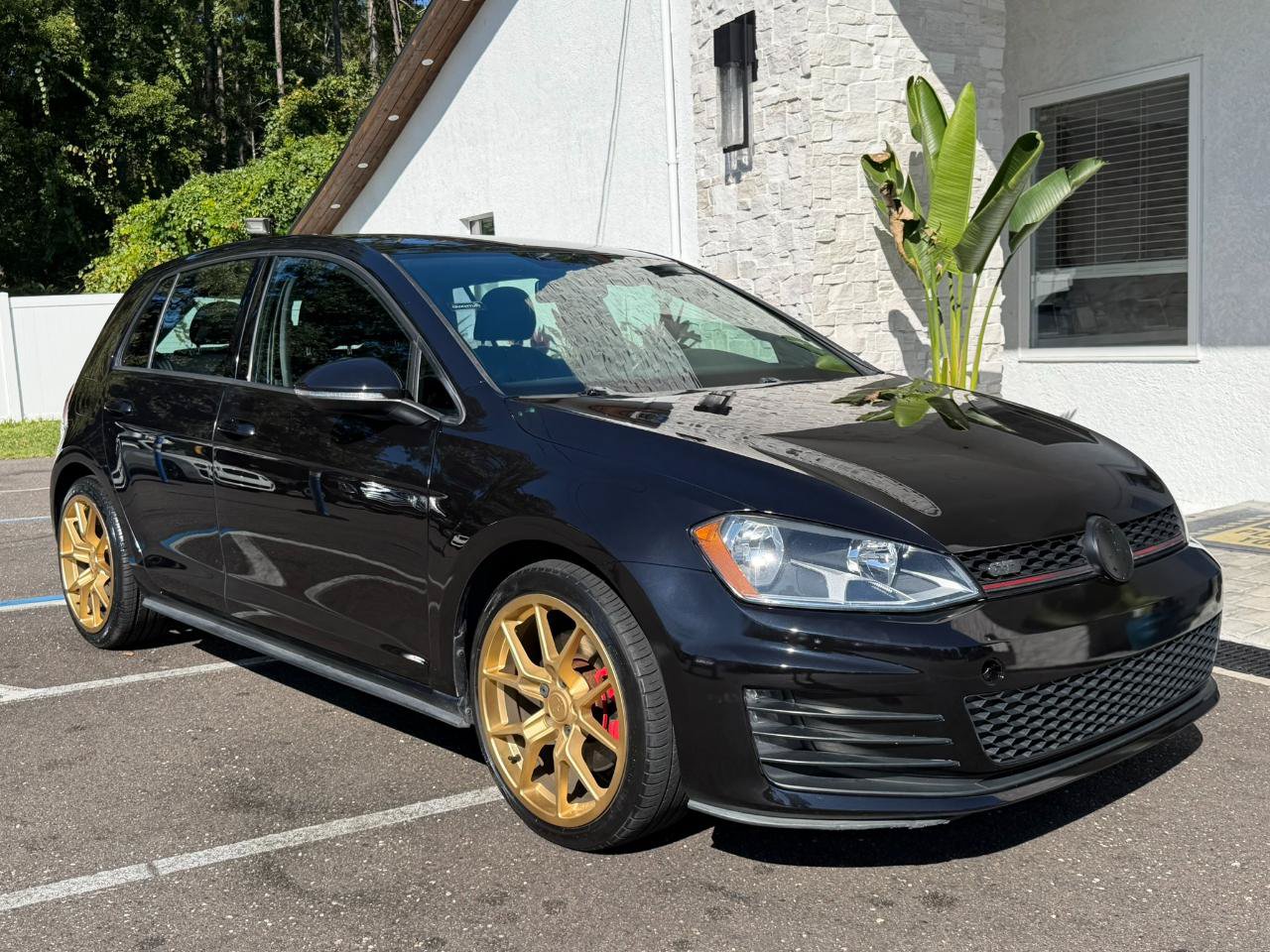Used 2016 Volkswagen GTI S FWD image 16