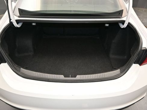 Used 2023 Chevrolet Malibu LT FWD image 14