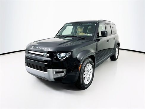 Used 2025 Land Rover Defender 110 S image 1