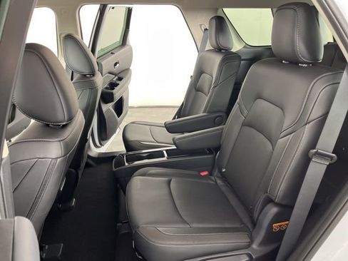 New 2026 Nissan Pathfinder SL w/ SL Premium Package AWD/4WD image 44