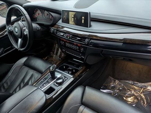 Used 2015 BMW X5 xDrive50i image 22