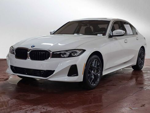 Used 2026 BMW 330i xDrive Sedan w/ Premium Package image 7