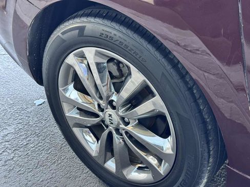 Used 2017 Kia Sedona SX Limited FWD image 21