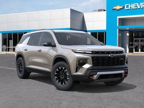 New 2026 Chevrolet Traverse Z71 w/ Enhanced Driving Package image 7