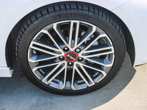 Used 2022 Kia Forte GT image 11