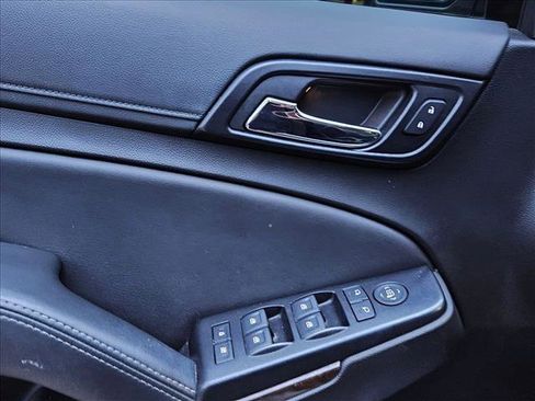 Used 2019 Chevrolet Tahoe LT image 12