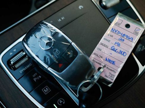 Used 2022 Mercedes-Benz GLC 300 4MATIC image 41