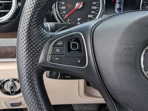 Used 2017 Mercedes-Benz E 300 image 18