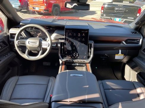 New 2026 GMC Yukon Denali w/ Sun & Power Step Package image 23