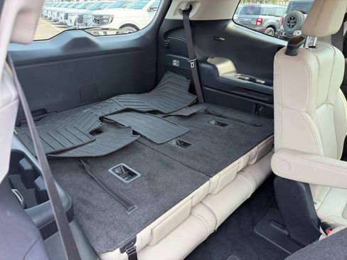Used 2019 Subaru Ascent Limited AWD/4WD image 30