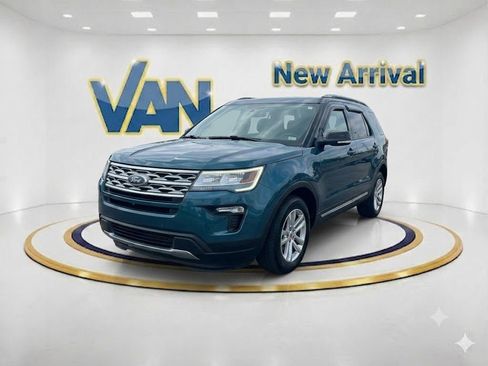 Used 2018 Ford Explorer XLT w/ Equipment Group 201A AWD/4WD image 1