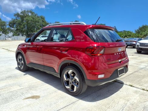 New 2025 Hyundai Venue SEL image 5