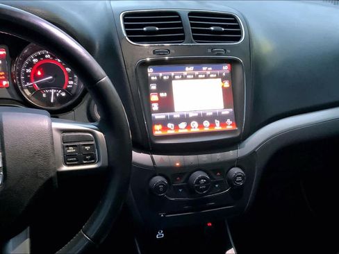 Used 2017 Dodge Journey Crossroad FWD image 7
