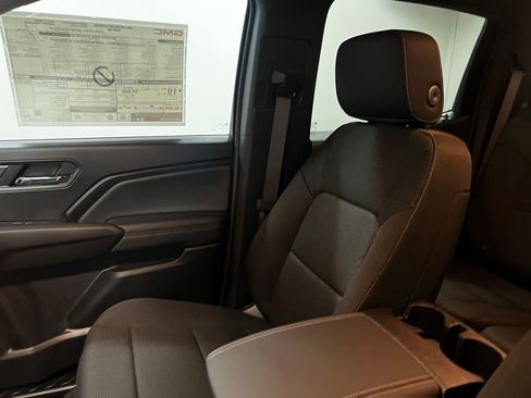 New 2026 GMC Canyon Elevation w/ Convenience Package image 29