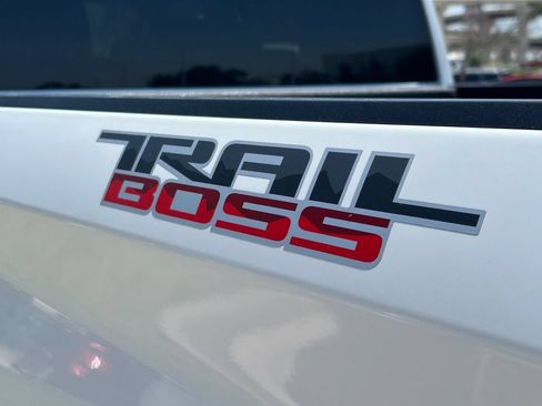 Used 2026 Chevrolet Silverado 1500 LT Trail Boss AWD/4WD image 15