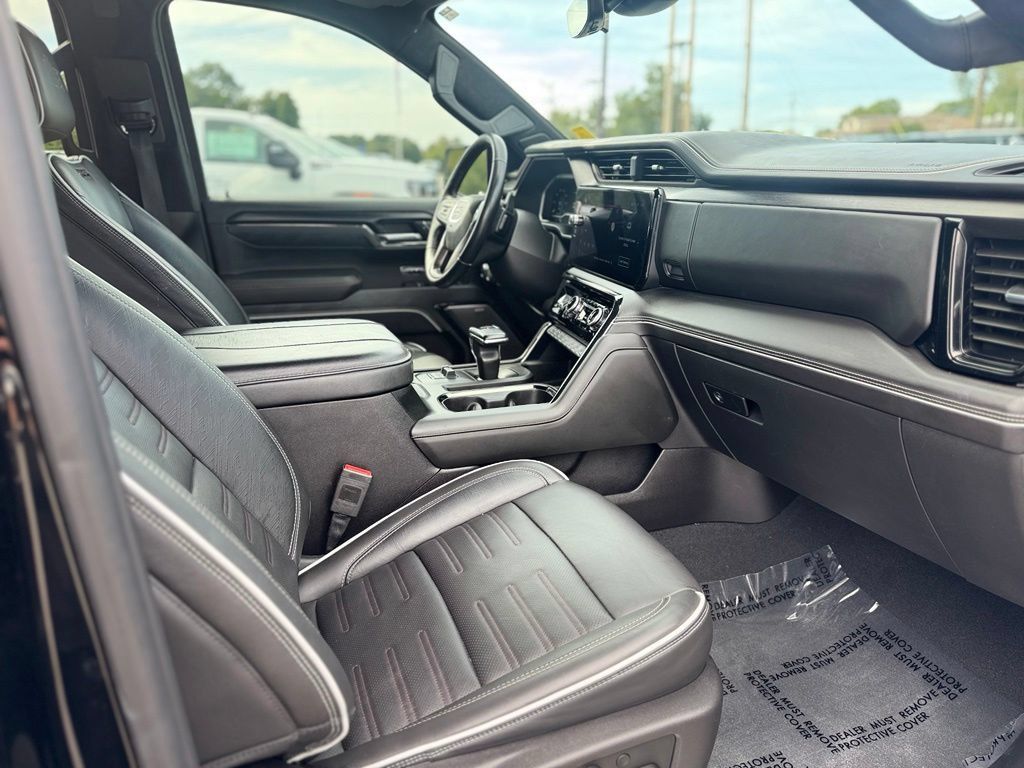 Used 2024 GMC Sierra 1500 AT4X w/ AT4X AEV Edition AWD/4WD image 10