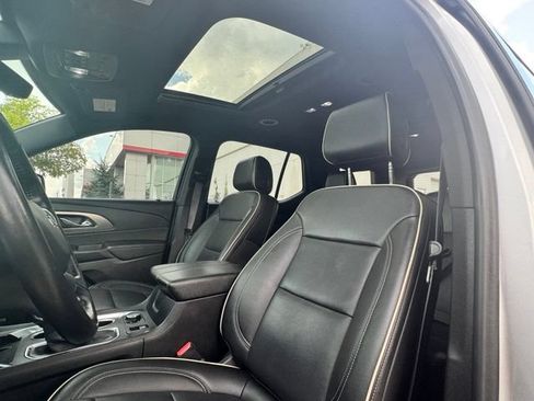 Used 2022 Chevrolet Traverse Premier w/ Redline Edition AWD/4WD image 14