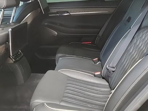 Used 2022 Genesis G90 5.0 Ultimate AWD/4WD image 5