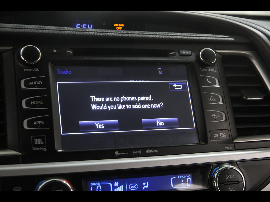 Used 2017 Toyota Highlander Limited AWD/4WD image 11