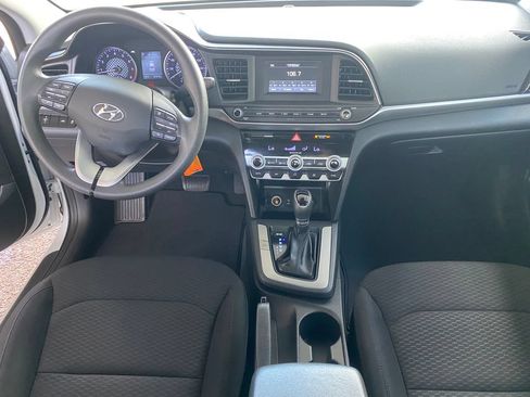 Used 2020 Hyundai Elantra SE w/ Cargo Package (C1) FWD image 30