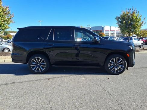 Used 2021 Cadillac Escalade Sport image 3