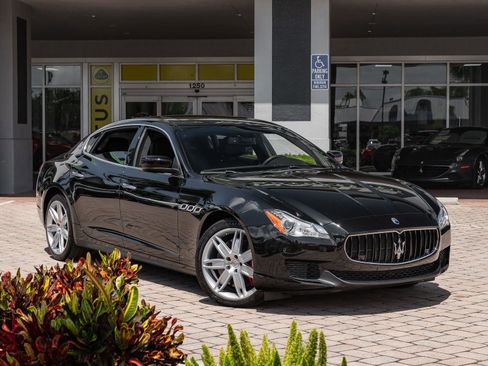Used 2014 Maserati Quattroporte GTS RWD image 12