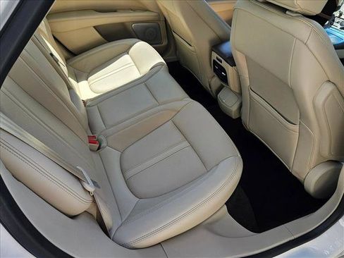 Used 2020 Lincoln MKZ Reserve w/ Luxury Package FWD image 18