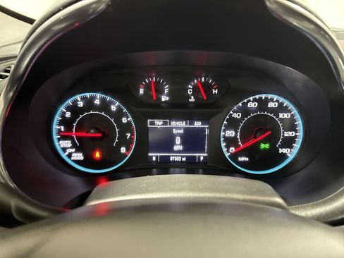Used 2021 Chevrolet Malibu LT FWD image 12