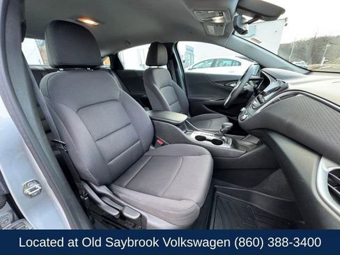 Used 2021 Chevrolet Malibu LS FWD image 25